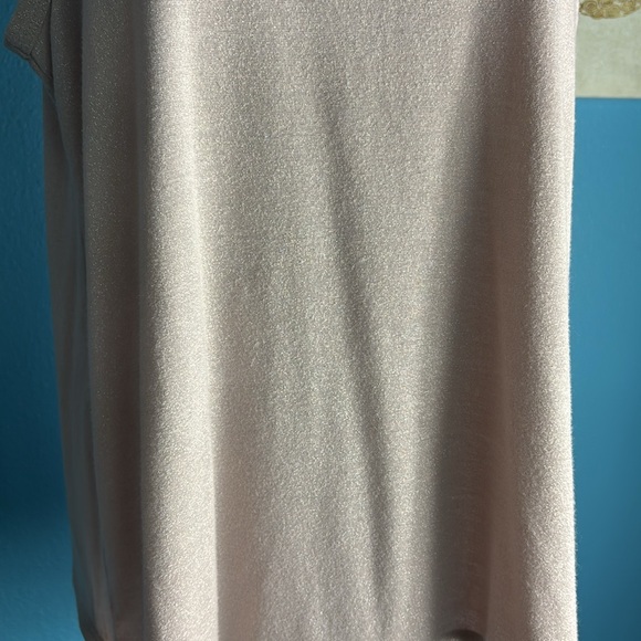 Pink luxe old navy tank top in size XS - Picture 3 of 3